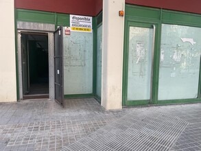 Retail in Santa Margarida de Montbui, Barcelona to rent Interior Photo- Image 1 of 16