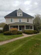 345 New London Tpke, Glastonbury, CT for rent Building Photo- Image 1 of 8