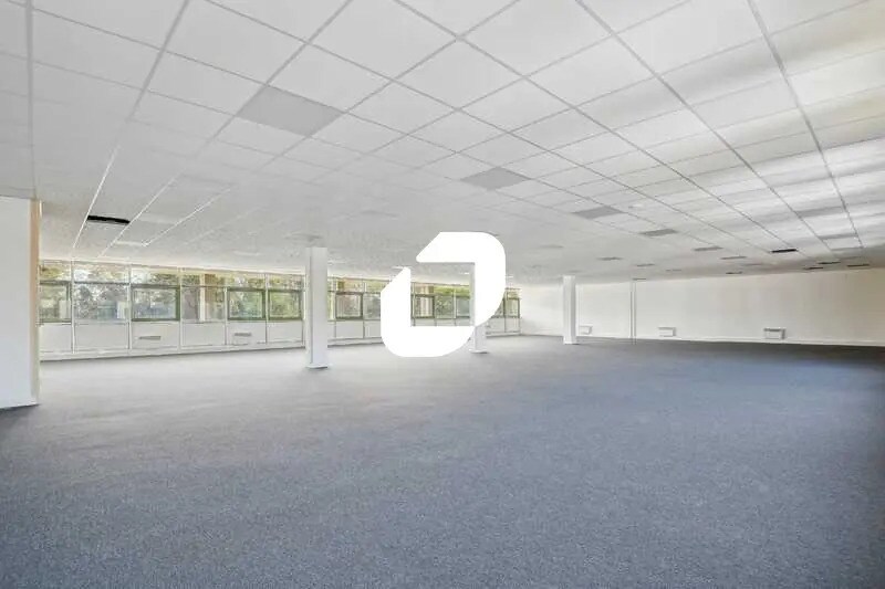 Office in Lisses to rent - Interior Photo - Image 3 of 14