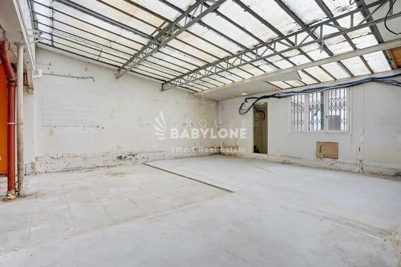 Office in Paris for sale - Interior Photo - Image 3 of 11