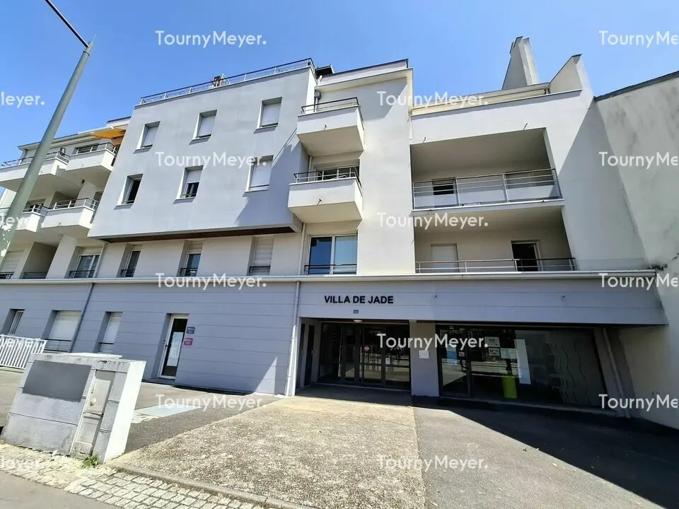 Location Bureaux 100 m² - Photo 1