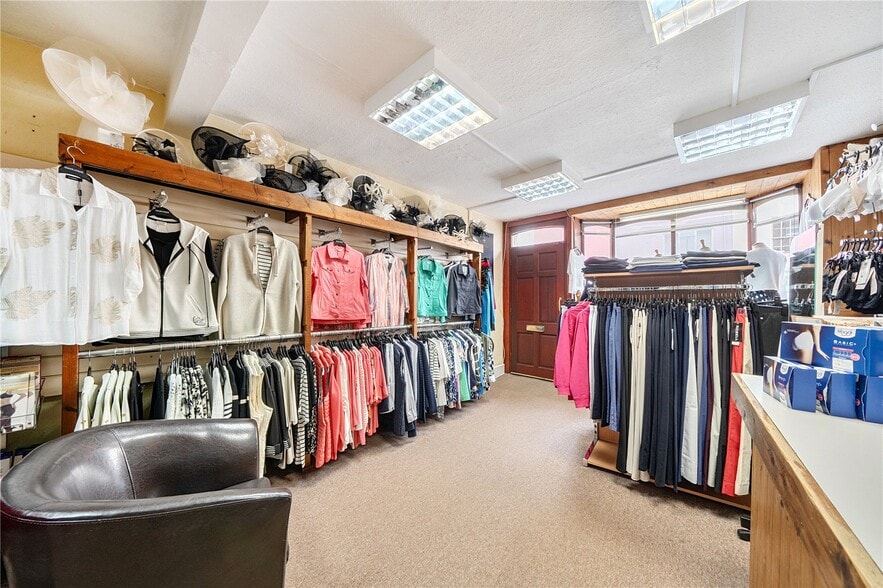 14 Severn St, Newtown for sale - Interior Photo - Image 3 of 17