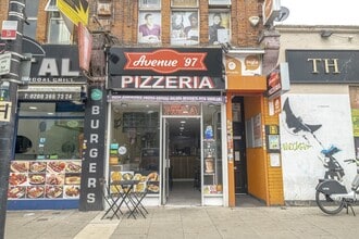 Turnpike Ln, London to rent Building Photo- Image 1 of 11