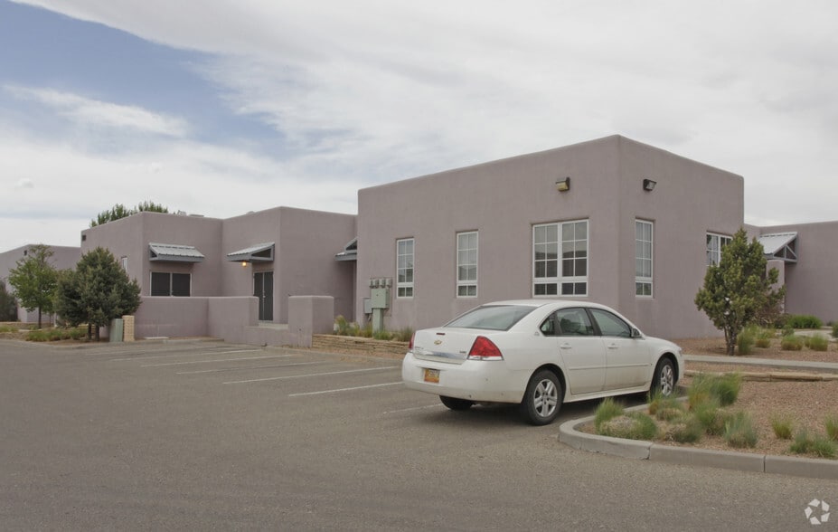 4001 Office Ct, Santa Fe, NM to rent - Primary Photo - Image 1 of 4