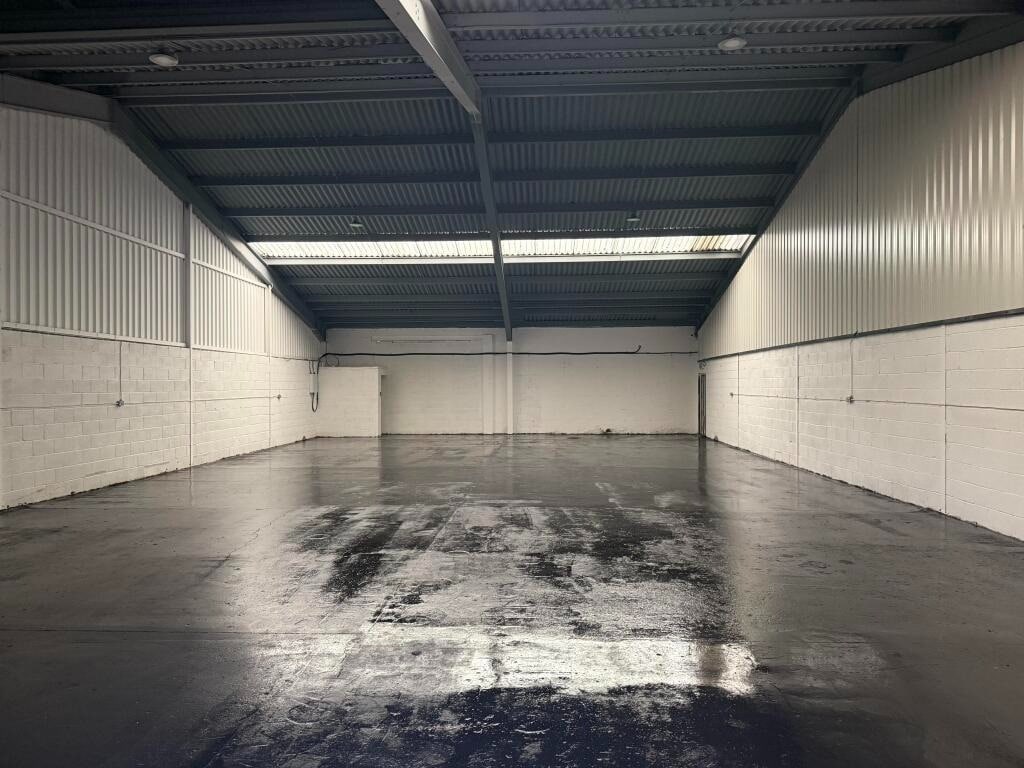 Factory Ln, Penwortham to rent Interior Photo- Image 1 of 4