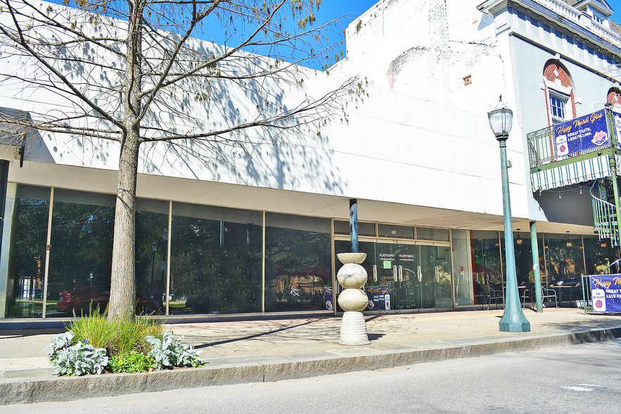 316-318 Dauphin St, Mobile, AL for sale - Building Photo - Image 1 of 1