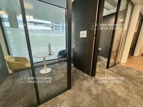 Office in Lyon to rent Interior Photo- Image 2 of 8