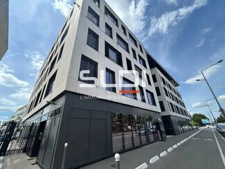 More details for Boulevard Ambroise Croizat, Vénissieux - Office to Rent