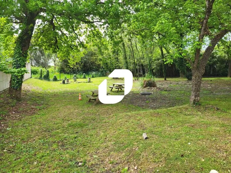 Industrial in Gradignan to rent - Building Photo - Image 3 of 15