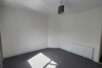63 Scrooby Rd, Doncaster to rent Interior Photo- Image 1 of 4