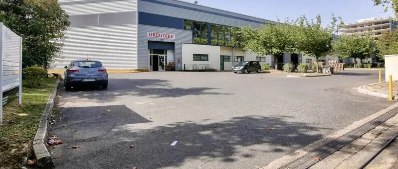 Industrial in Le Blanc-Mesnil to rent Building Photo- Image 1 of 7