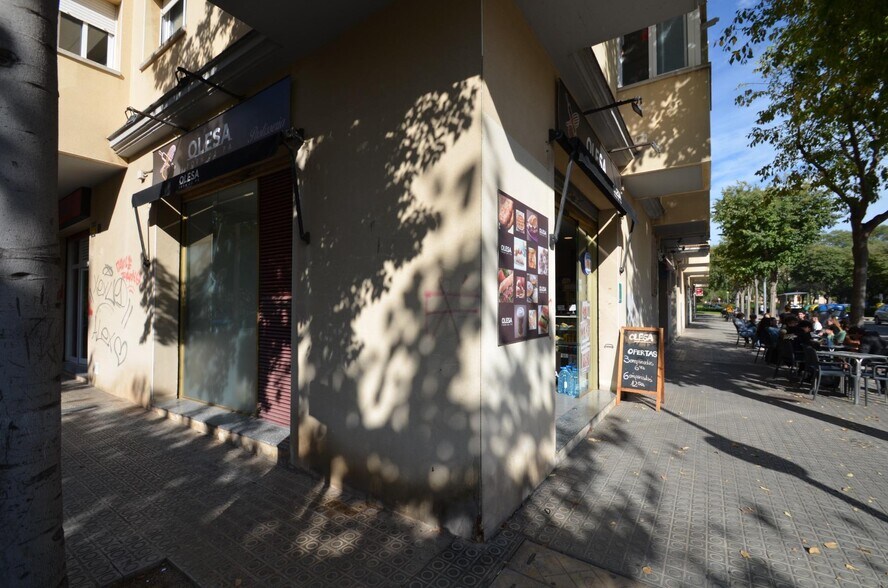 Retail in Vilanova i la Geltrú, Barcelona to rent - Building Photo - Image 2 of 2