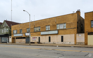 2128 W National Ave, Milwaukee, WI for sale Primary Photo- Image 1 of 1