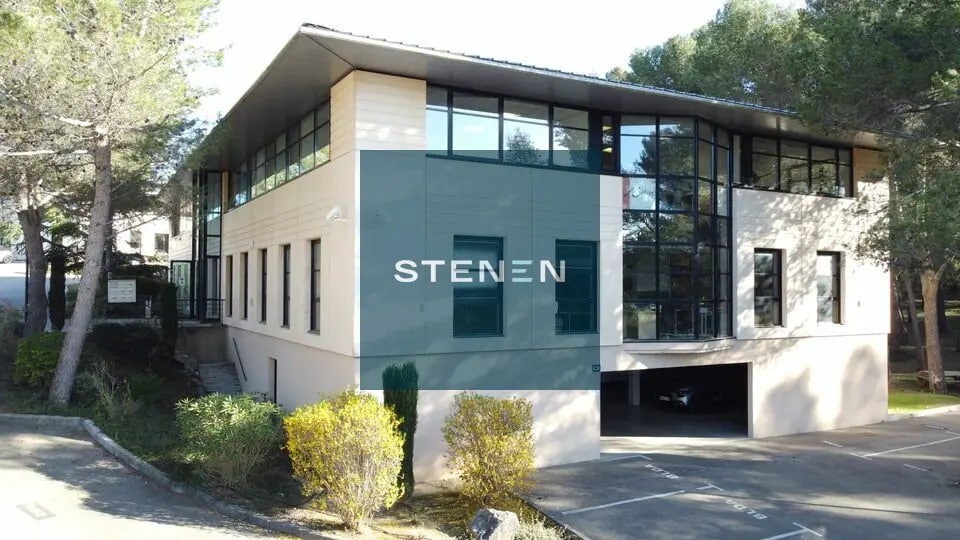 Location Bureaux 315 m² - Photo 1