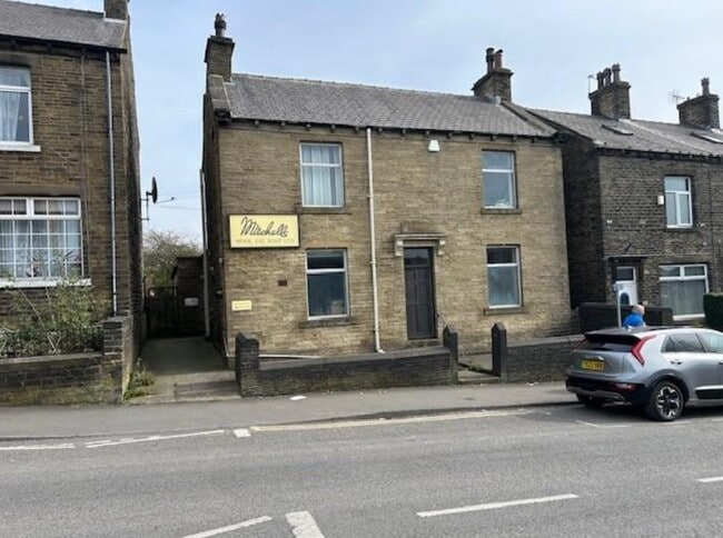 More details for 46 St. Helena Rd, Bradford - Office for Sale