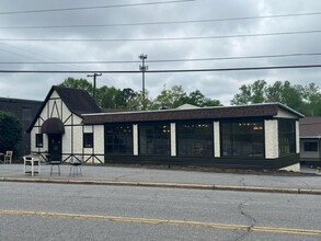 739 Old Lenoir Rd NW, Hickory, NC for rent Building Photo- Image 1 of 12