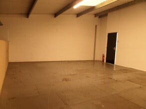 Penarth Rd, Cardiff to rent Interior Photo- Image 2 of 3