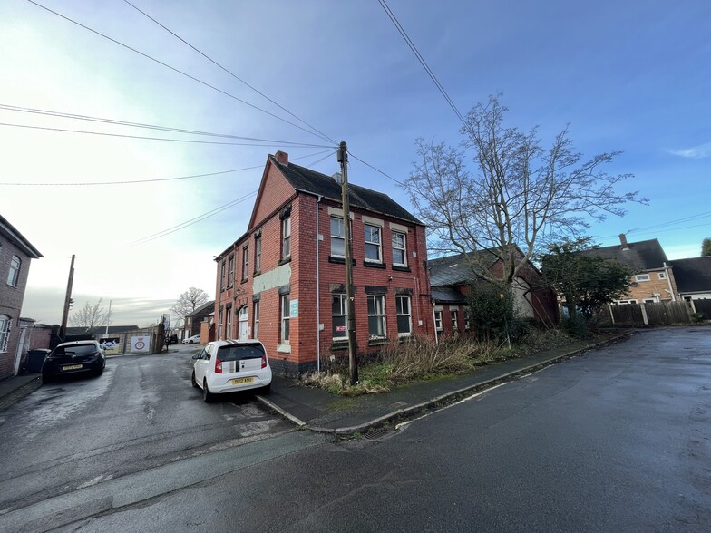 31 Wilfred Pl, Stoke On Trent to rent - Building Photo - Image 1 of 15