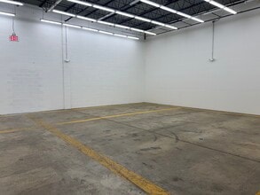 901-929 S Pickett St, Alexandria, VA to rent Interior Photo- Image 1 of 3