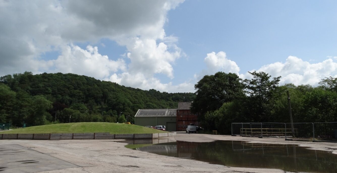 Land in  to rent Primary Photo- Image 1 of 2