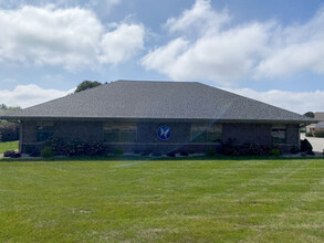 6404 Rothman Rd, Fort Wayne, IN for rent Building Photo- Image 2 of 5