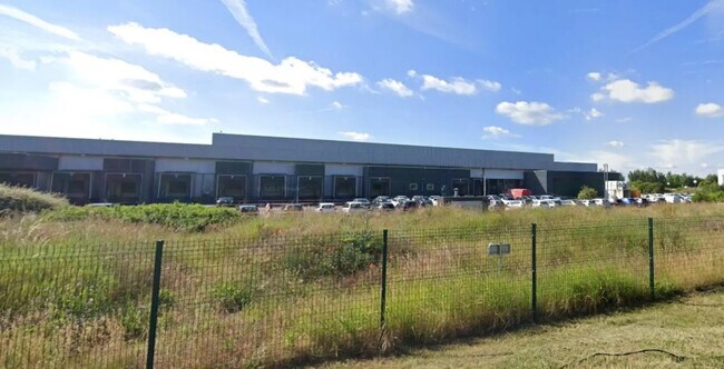 Location Local d'activités 5 315 m²