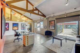 2932-2950 Nebraska Ave, Santa Monica, CA for rent Building Photo- Image 1 of 7