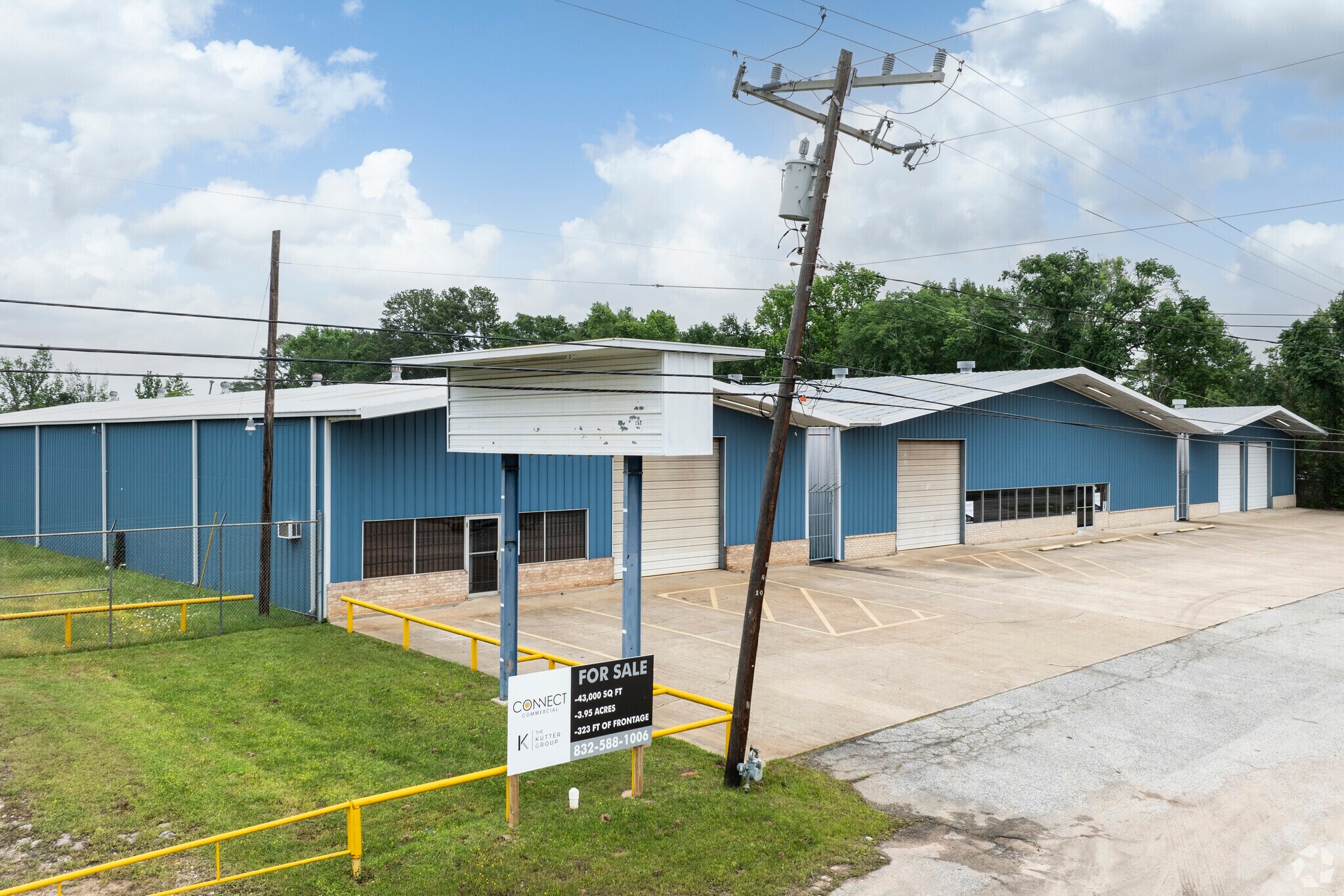 213 FM 1314, Conroe, TX to rent Primary Photo- Image 1 of 40