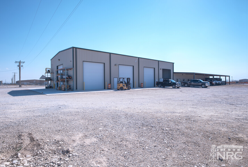 5215 Petroleum Dr, Carlsbad, NM for sale - Building Photo - Image 2 of 12