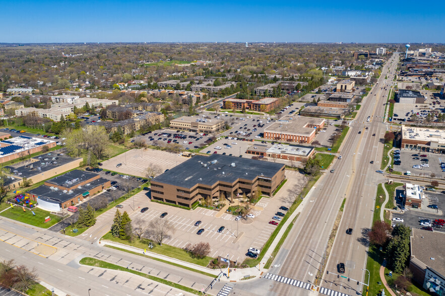 7550 France Ave S, Edina, MN for rent - Aerial - Image 2 of 2