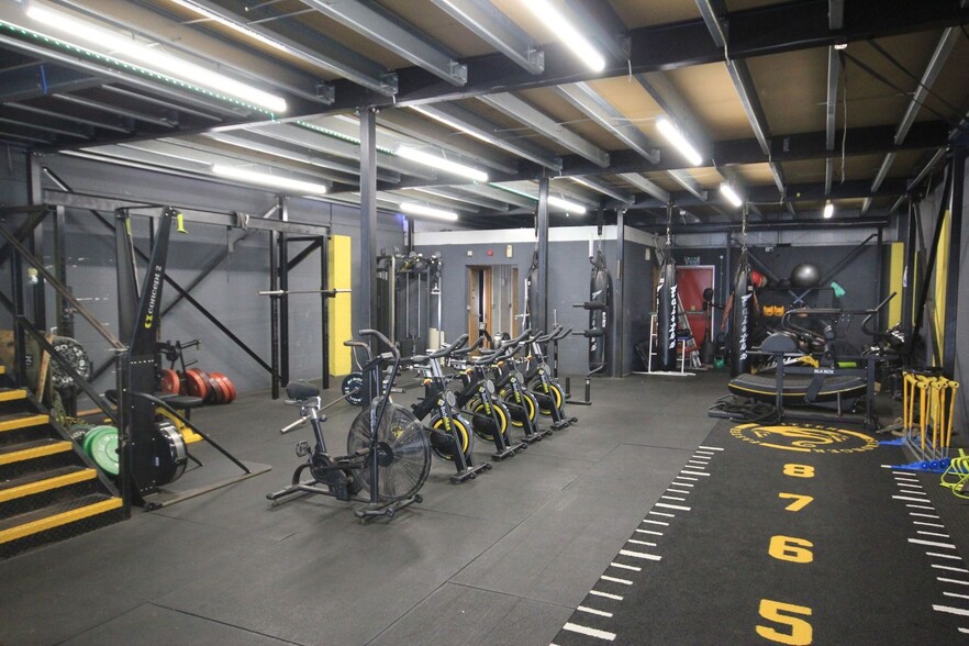 Unit 3 Cuxton Rd, Maidstone to rent - Interior Photo - Image 3 of 4