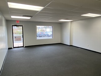 More details for 95-127 Fenn Rd, Newington, CT - Office, Retail for Rent