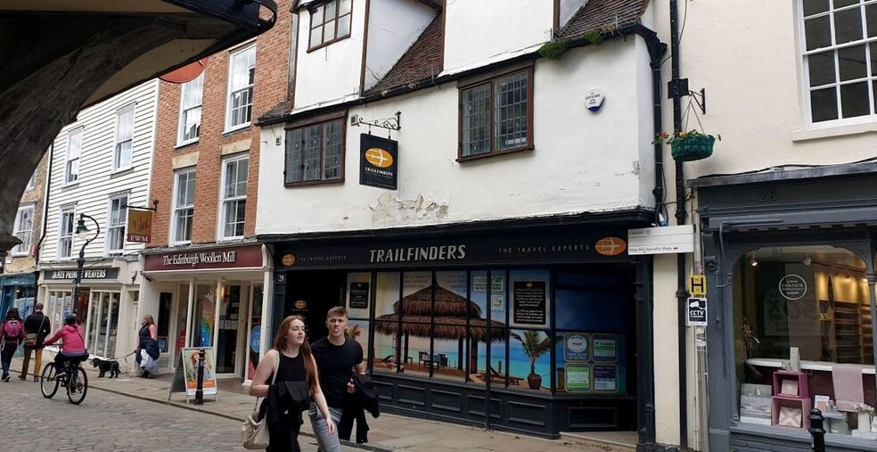 29-30 Burgate, Canterbury for sale - Primary Photo - Image 1 of 1