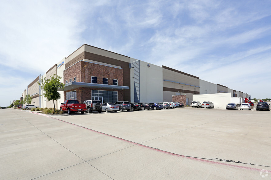 931 W Bardin Rd, Arlington, TX for rent - Building Photo - Image 1 of 6