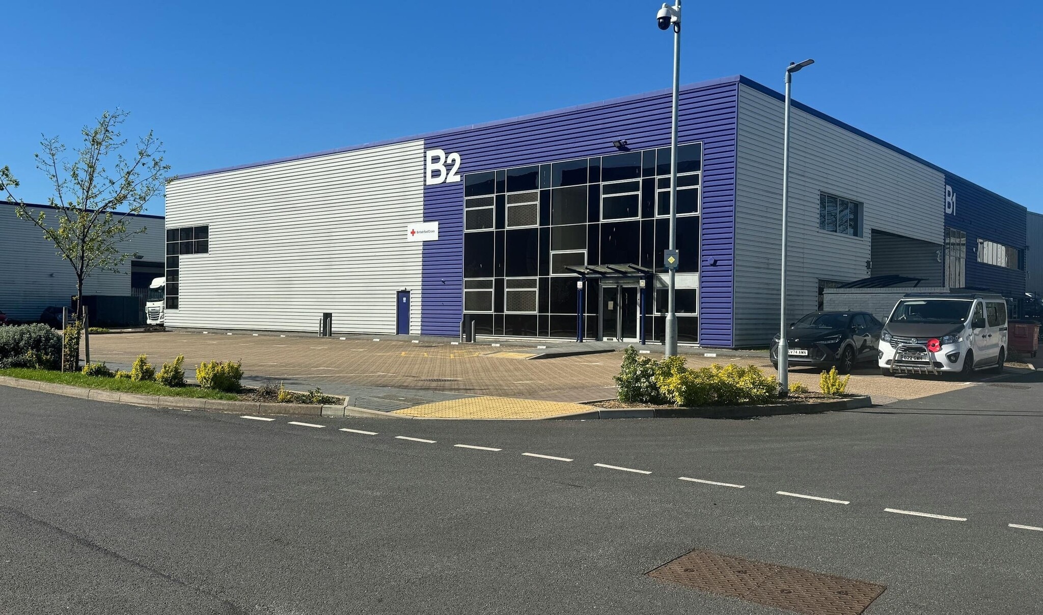 Fleming Way, Crawley to rent Primary Photo- Image 1 of 2