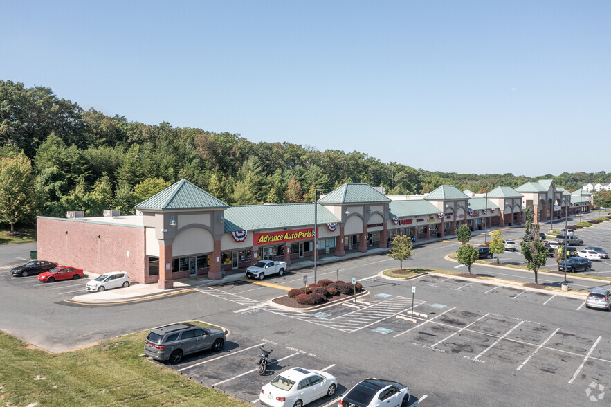 Woodbridge Center Way, Edgewood, MD for rent - Building Photo - Image 2 of 8