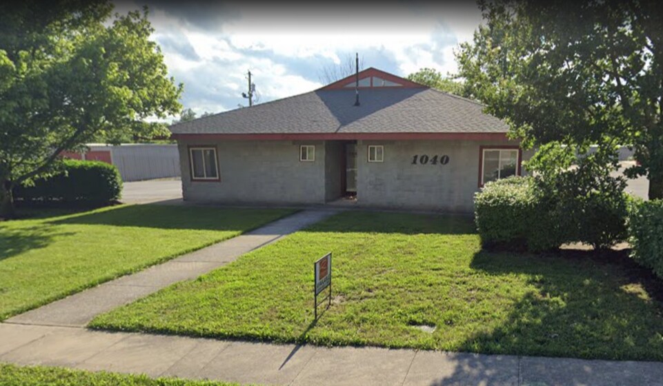 1040 Elizabeth St, Nicholasville, KY for rent - Building Photo - Image 1 of 6