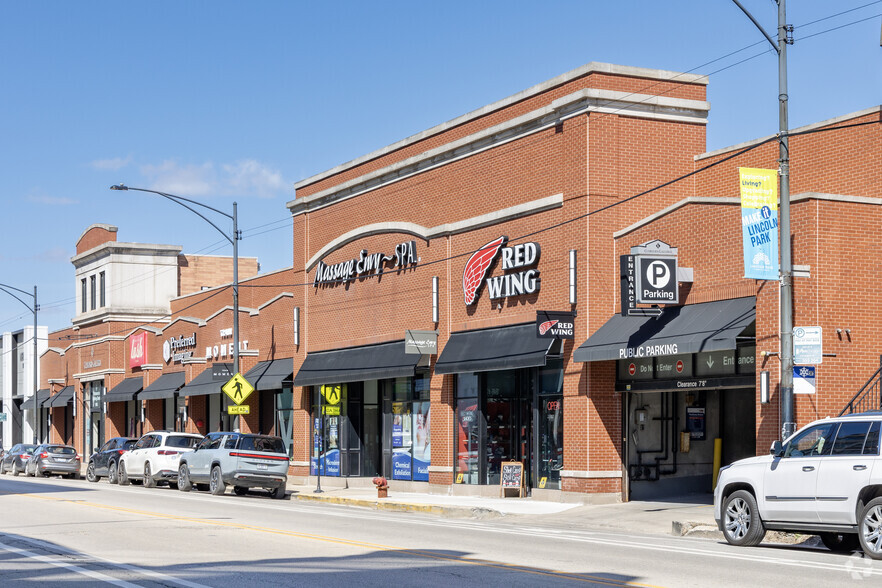 1845 N Clybourn Ave, Chicago, IL for rent - Building Photo - Image 2 of 6