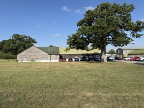 Henfield Rd, Hurstpierpoint to rent Building Photo- Image 2 of 6