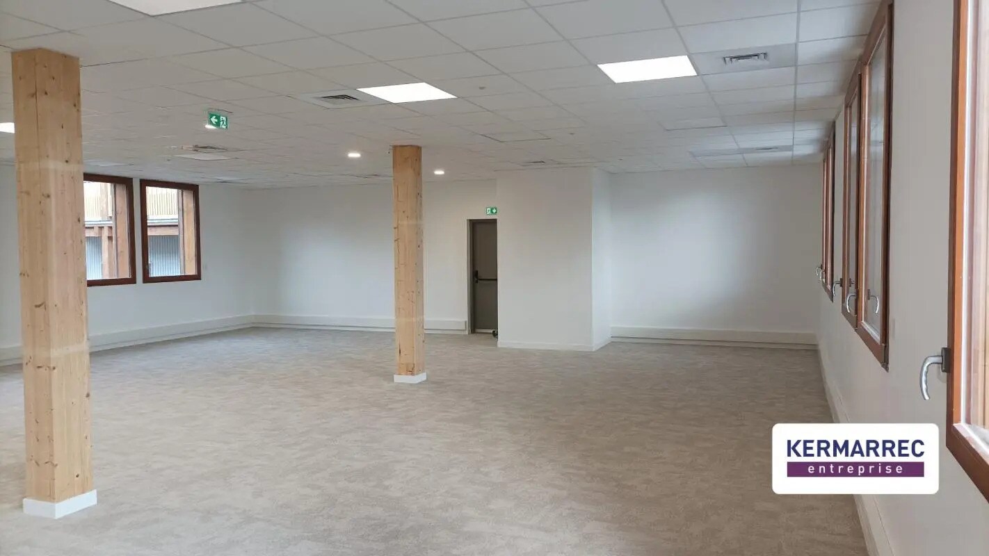 Office in Nantes to rent Building Photo- Image 1 of 9