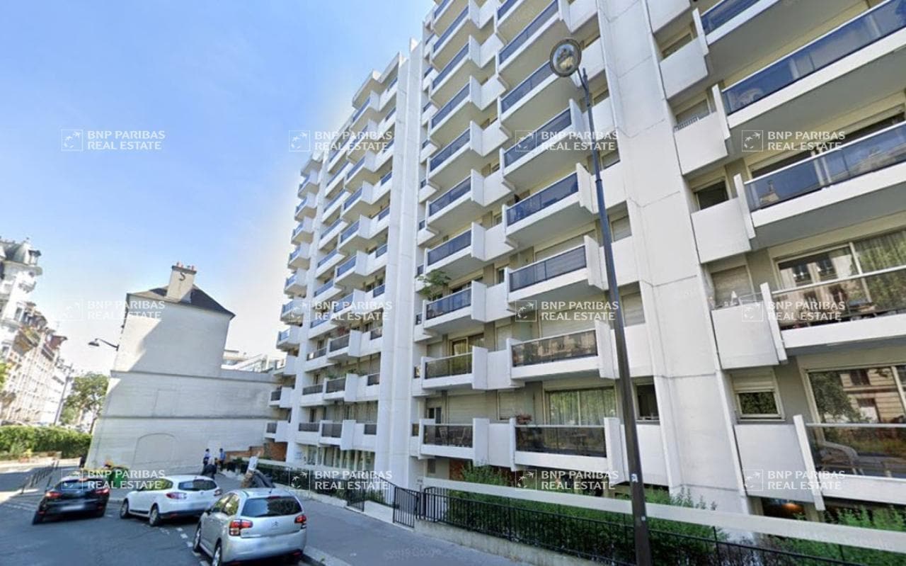 Build-to-Rent in Paris for sale Building Photo- Image 1 of 9