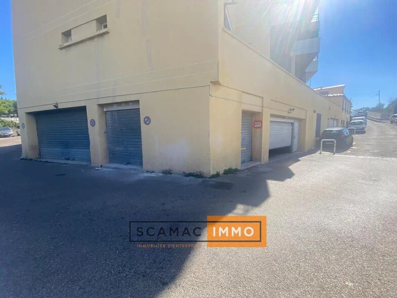 Industrial in Marseille for sale - Building Photo - Image 1 of 5