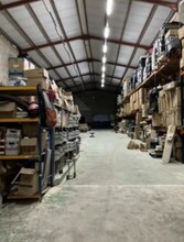 Light Industrial in Bagnolet for sale Interior Photo- Image 2 of 17