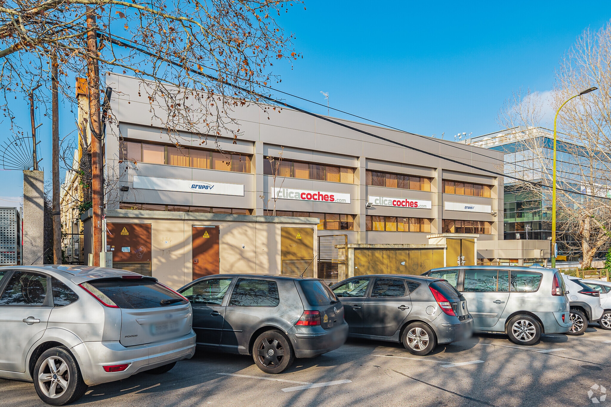 Office in Alcobendas, Madrid for sale Primary Photo- Image 1 of 7