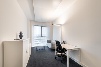 South Dr, Birmingham to rent Interior Photo- Image 2 of 11