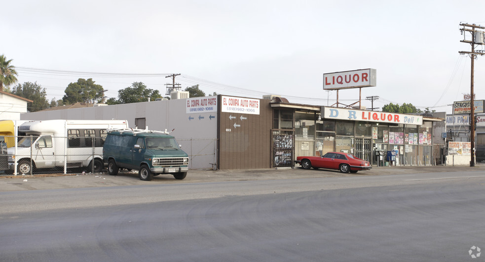 6917-6919 Lankershim Blvd, North Hollywood, CA for rent - Primary Photo - Image 3 of 16