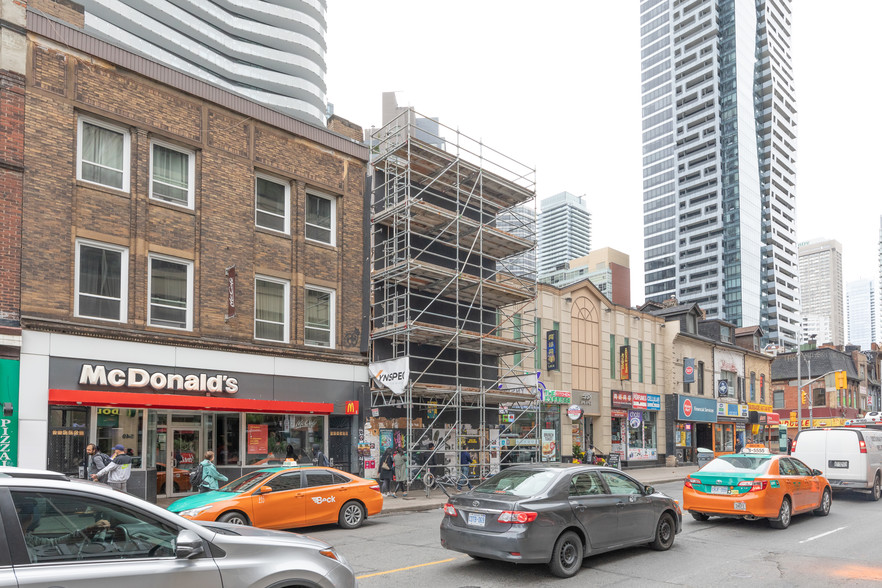 556 Yonge St, Toronto, ON for rent - Construction Photo - Image 3 of 4