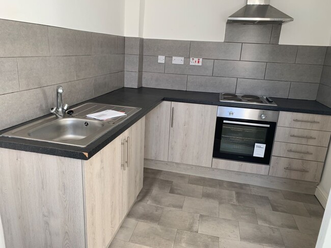 More details for Station St, Porth - Retail to Rent