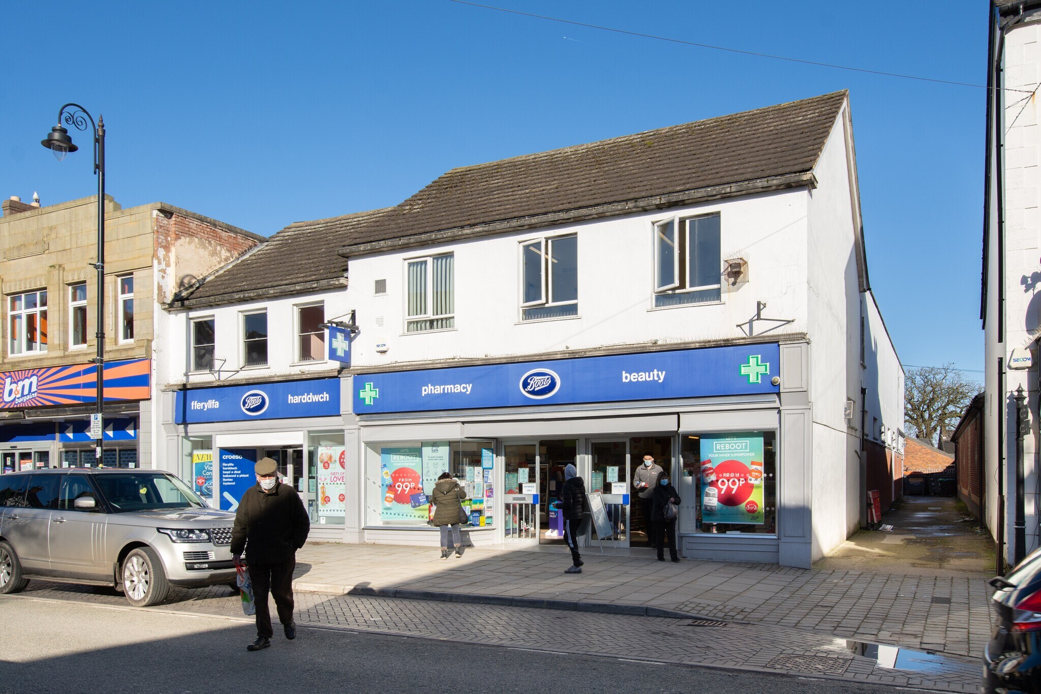 19-21 High St, Mold for sale Building Photo- Image 1 of 1