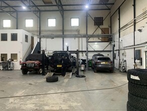 Lynchborough Rd, Liphook to rent Interior Photo- Image 2 of 3